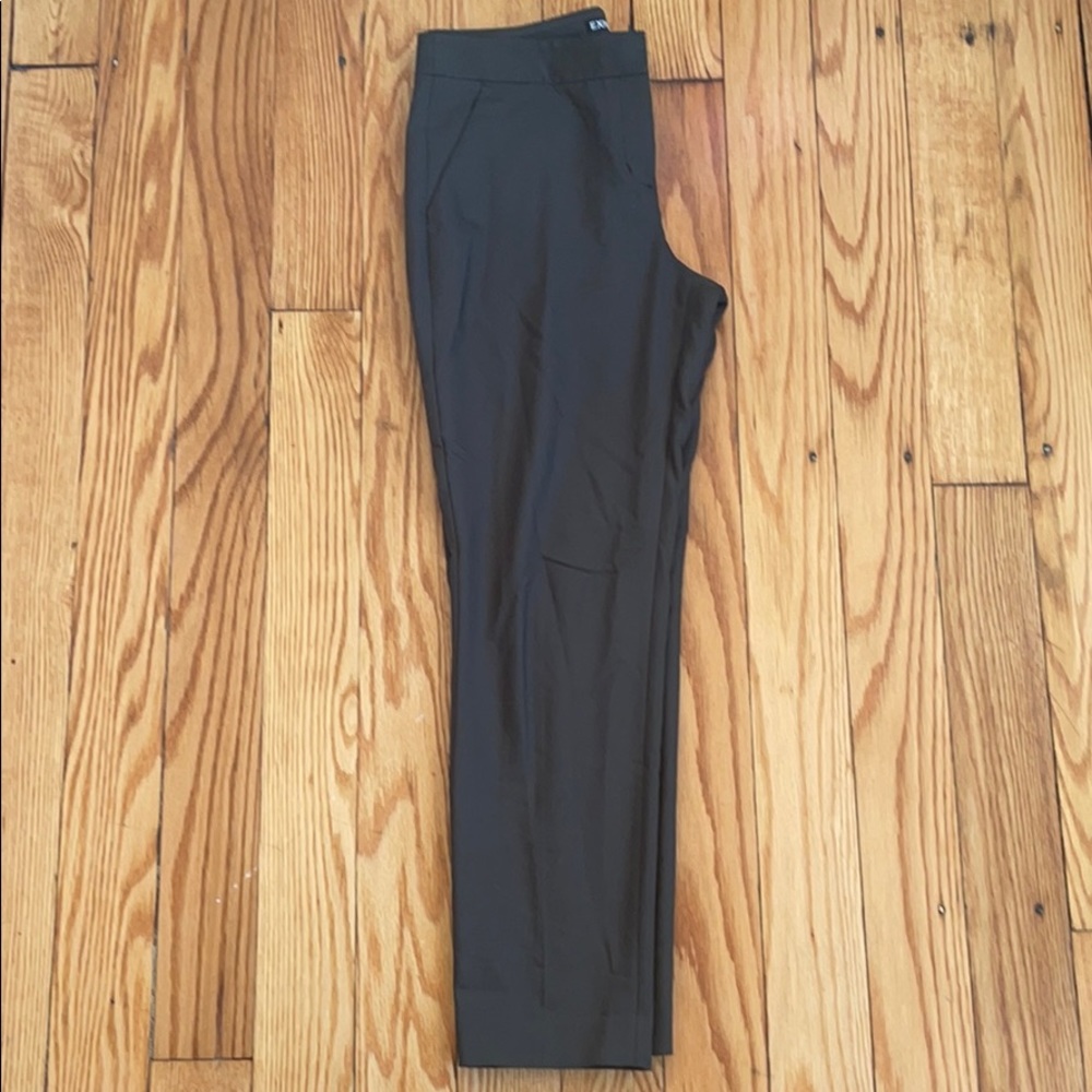Women’s dress pants